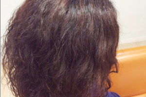 クセ毛を活かしてパーマ風 カラーはウィービングで☆